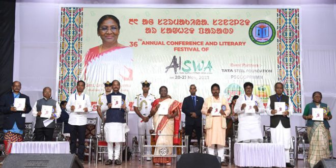 राष्ट्रपति ने संथाली भाषा के लेखकों और शोधकर्ताओं की सराहना की President Draupadi Murmu-02