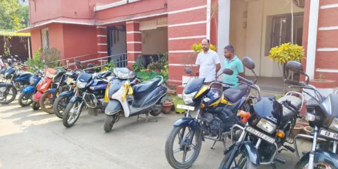 मोटरसाइकिल चोर रैकेट का भंडाफोड़, दो मास्टरमाइंड गिरफ्तार