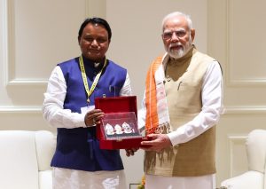 mohan_majhi_01 सरलता ही ताकत: 12 जून को मोहन माझी सरकार का एक वर्ष पूरा