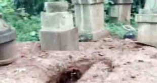 BHADRAK भद्रक में कब्र से गायब हुए 4 शव