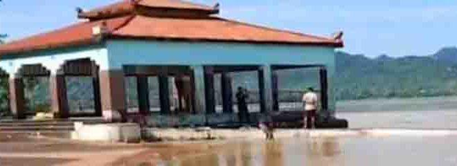 Mahanadi महानदी में बढ़ते जलस्तर से मंदिरों और गांवों पर मंडराया संकट