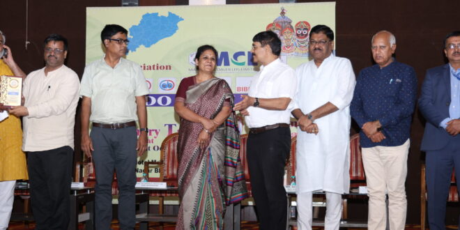 CLAY LINGRAJ GRANITE