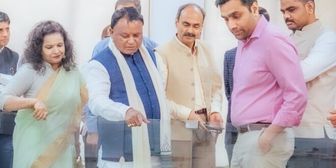 MUNDRA PORT मुंद्रा पोर्ट से मोहन माझी का ‘टू-कोस्ट रणनीति’ का आह्वान